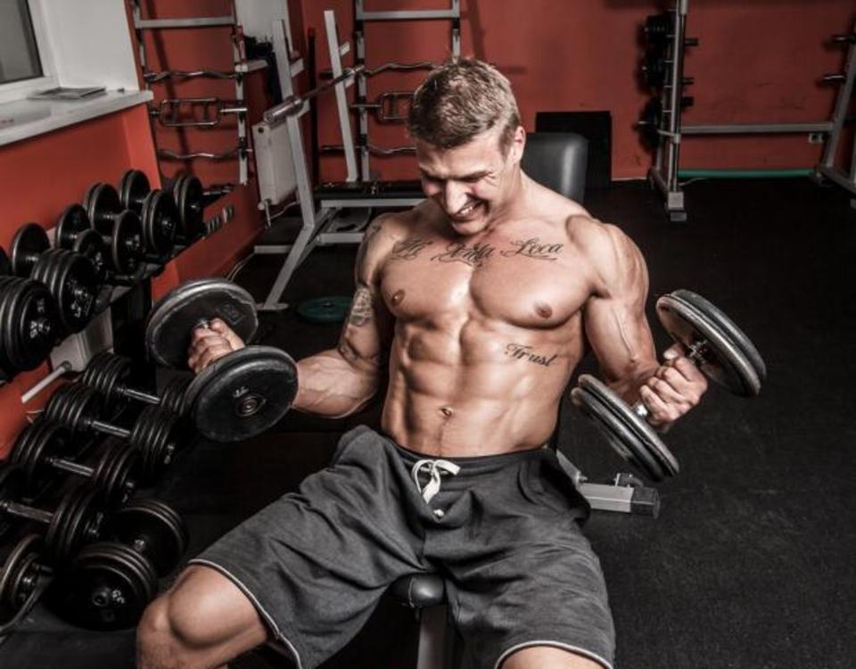 Biceps and Triceps Superset Workout for Sleeve-busting Arms